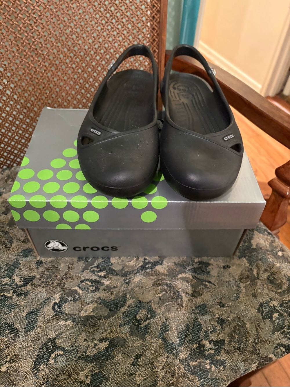 CROCS women’s Black Slingback Mary Jane Sandals